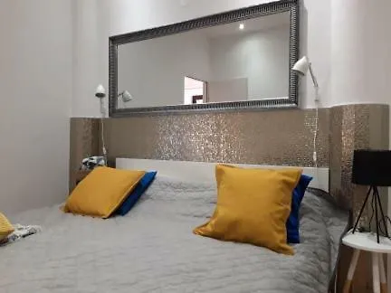 Апартаменты Holiday Ii